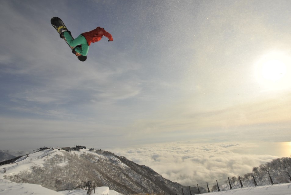 【大阪】琵琶湖山谷滑雪/戲雪一日遊｜大阪/京都發