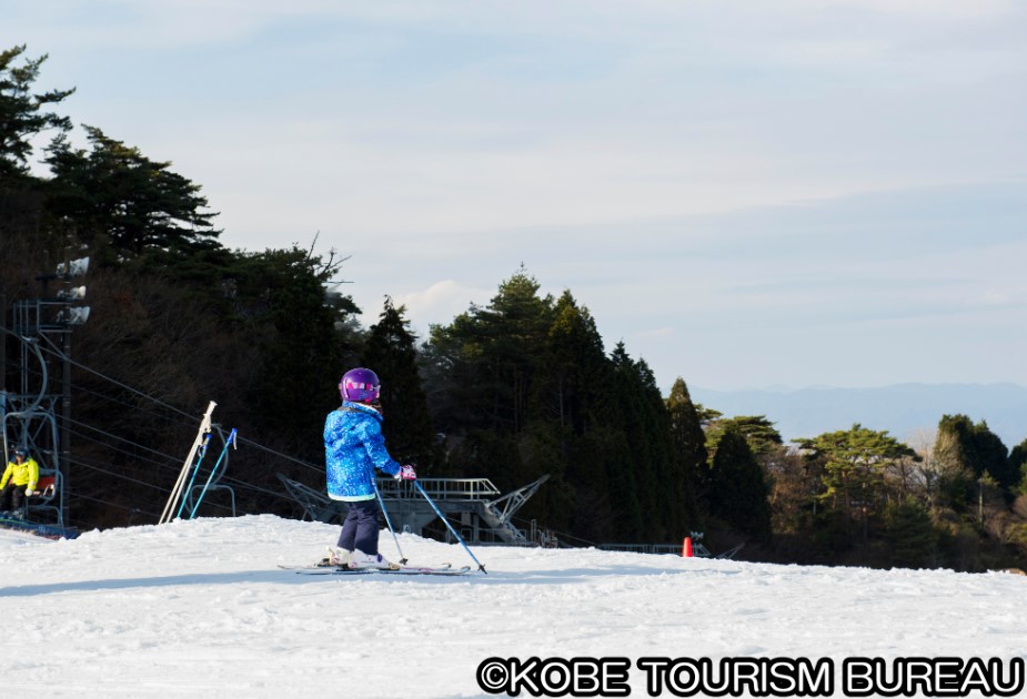 ▼ 有平坦坡度的雪道,小朋友也可輕鬆上手 ▼ 有平坦坡度的雪道,小朋友也可輕鬆上手